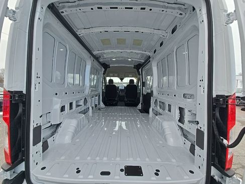New 2026 Ford Transit 250 148 Medium Roof RWD image 13
