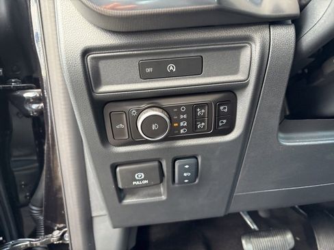 Used 2025 Ford F150 Lariat w/ Equipment Group 501A Mid image 21