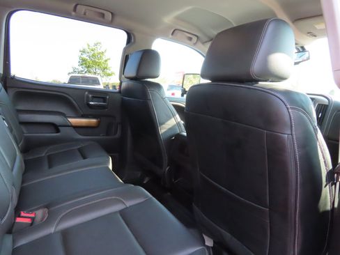 Used 2018 Chevrolet Silverado 2500 LTZ w/ Duramax Plus Package image 45