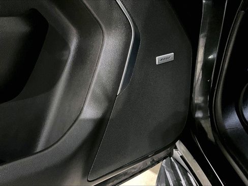 Used 2021 Chevrolet Tahoe LT image 39