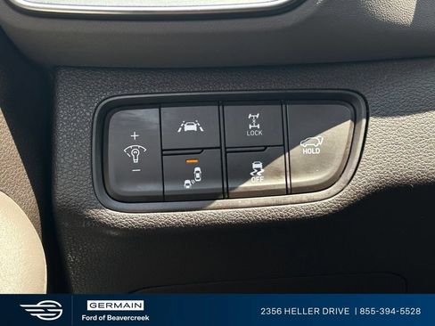 Used 2019 Hyundai Santa Fe SEL AWD/4WD image 25
