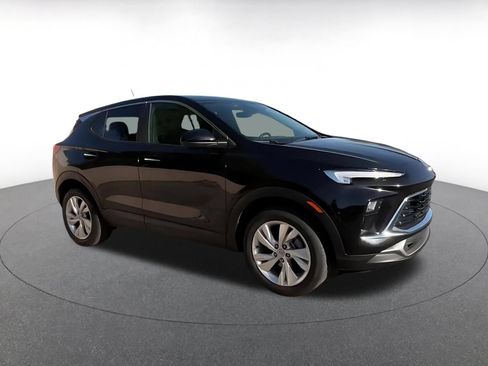 Used 2025 Buick Encore GX Preferred AWD/4WD image 2