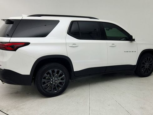 Used 2023 Chevrolet Traverse RS AWD/4WD image 8