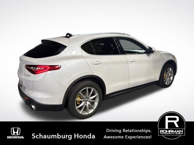 Used 2019 Alfa Romeo Stelvio Ti Lusso w/ Quick Order Package 22X Lusso AWD/4WD image 5