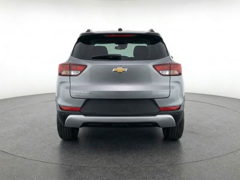 Used 2025 Chevrolet TrailBlazer LT w/ Driver Confidence Package AWD/4WD image 7