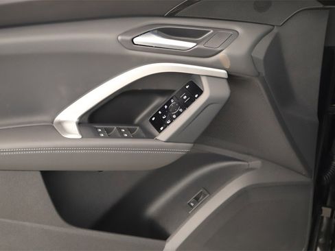 New 2025 Audi Q5 Premium image 23