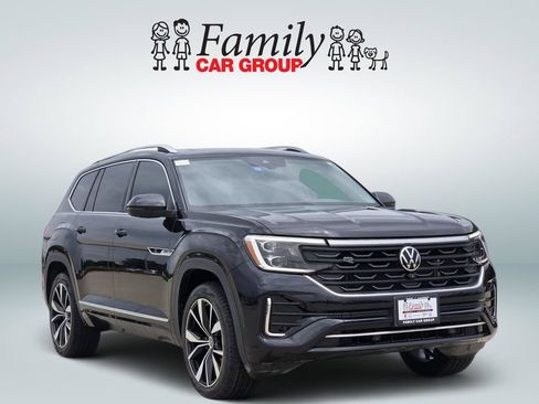 Used 2024 Volkswagen Atlas SEL Premium R-Line AWD/4WD image 2