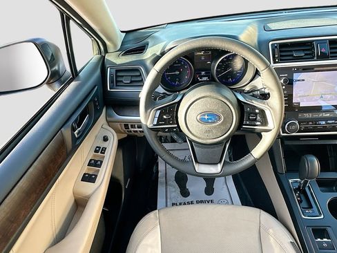 Used 2019 Subaru Outback 2.5i Limited w/ Popular Package #2 image 24