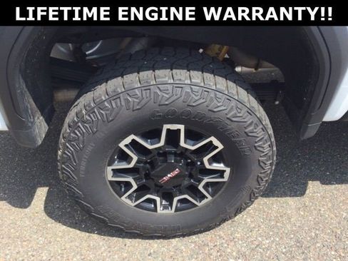 Certified 2024 GMC Sierra 2500 AT4X AWD/4WD image 30
