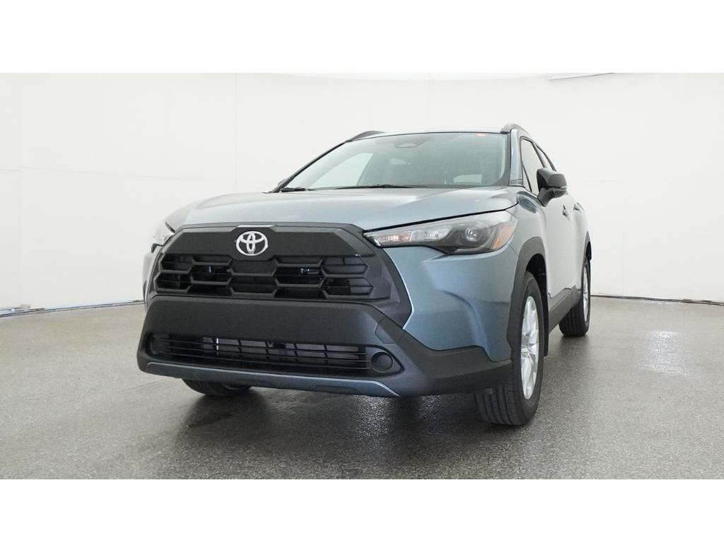 New 2026 Toyota Corolla Cross LE FWD image 32