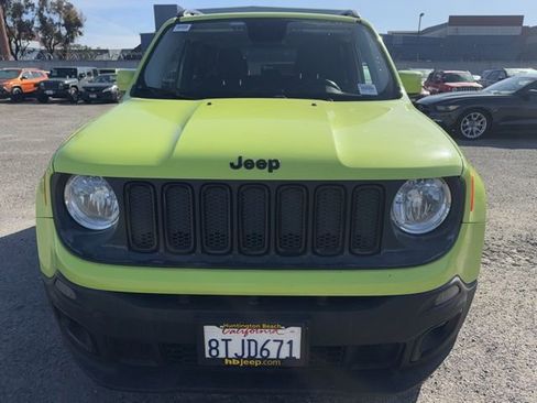 Used 2017 Jeep Renegade Altitude image 2