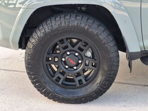Certified 2023 Toyota 4Runner TRD Off-Road Premium w/ Moonroof Package AWD/4WD image 24
