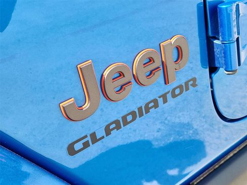Used 2021 Jeep Gladiator Mojave AWD/4WD image 31