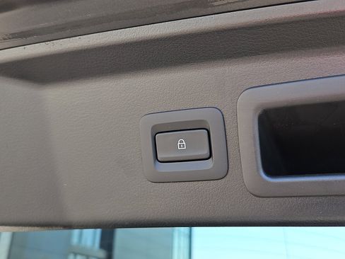 Used 2025 MAZDA CX-30 AWD 2.5 S w/ Select Sport Pkg image 28