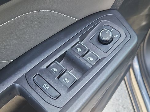 Certified 2022 Volkswagen Atlas SE image 17