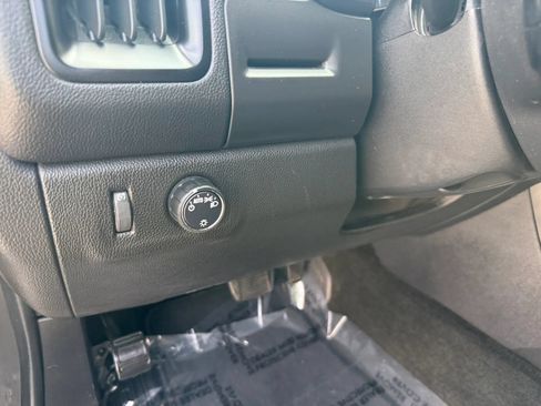 Used 2017 Chevrolet Colorado LT RWD image 12