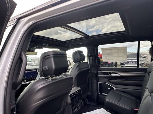 New 2026 Jeep Grand Wagoneer L 4WD image 12