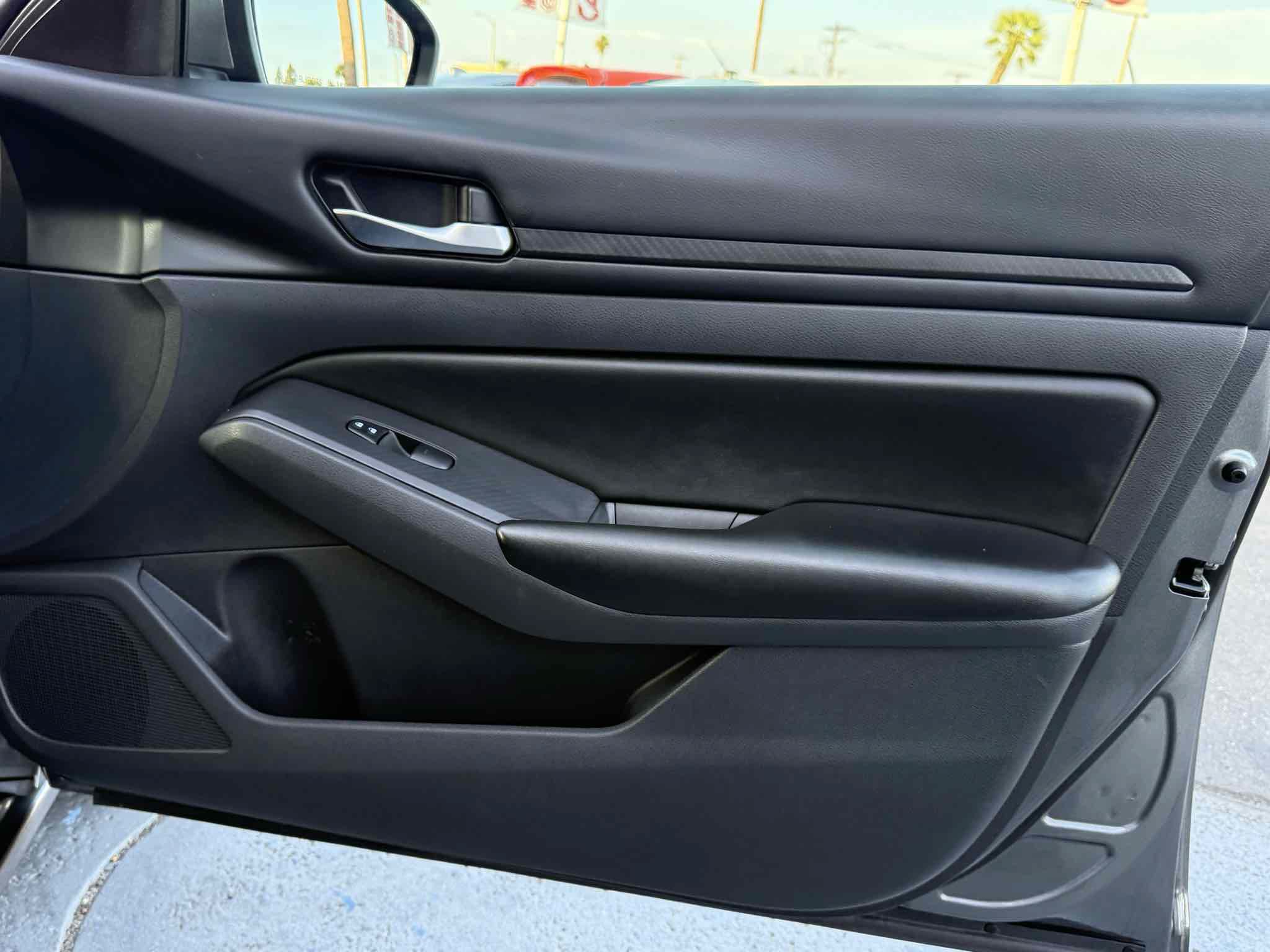 Used 2022 Nissan Altima 2.5 S FWD image 42