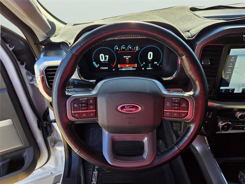 Used 2021 Ford F150 Lariat w/ Trailer Tow Package image 21