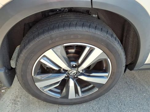 Used 2021 Nissan Rogue Platinum FWD image 10
