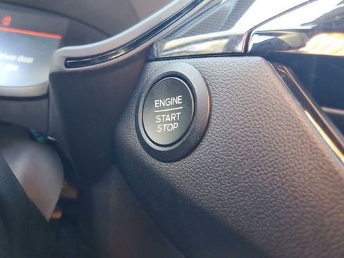 Used 2025 Ford Escape ST-Line image 21