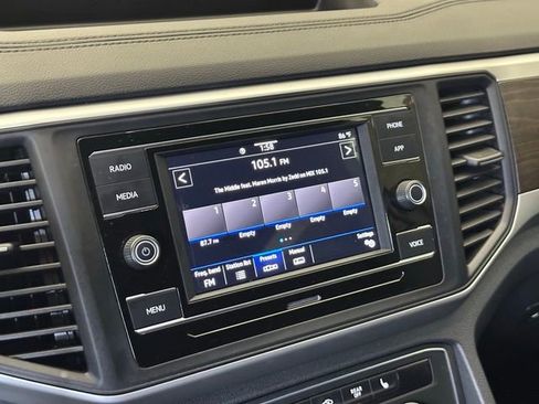 Used 2023 Volkswagen Atlas SE FWD image 29