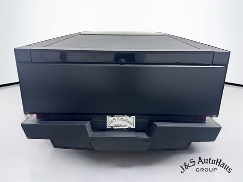 Used 2025 Tesla Cybertruck AWD Crew Cab image 6