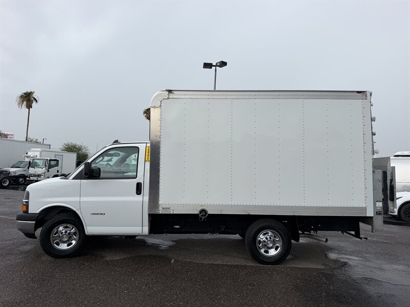 Used 2023 Chevrolet Express 3500 RWD image 6