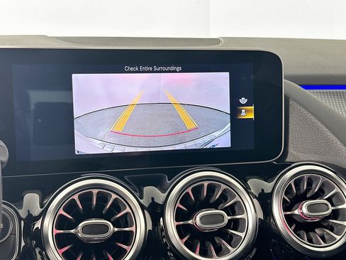 Used 2021 Mercedes-Benz GLA 250 4MATIC image 13