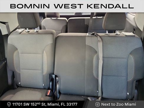 Used 2021 Chevrolet Traverse LS image 8