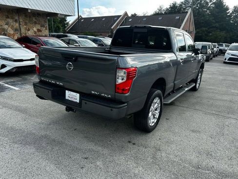 Used 2017 Nissan Titan SV AWD/4WD image 5