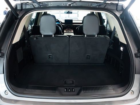 Used 2021 Lincoln Aviator Reserve w/ Equipment Group 210A image 8