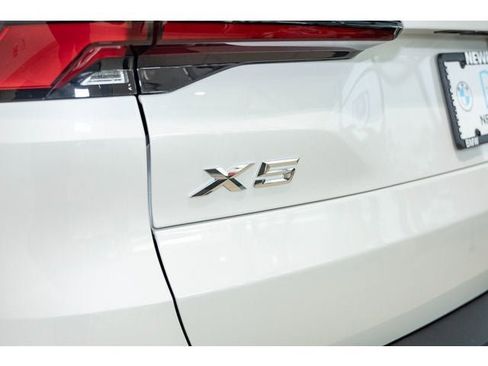 New 2026 BMW X5 xDrive50e w/ Premium Package image 50