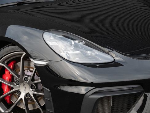 Used 2021 Porsche 718 Cayman GT4 image 29