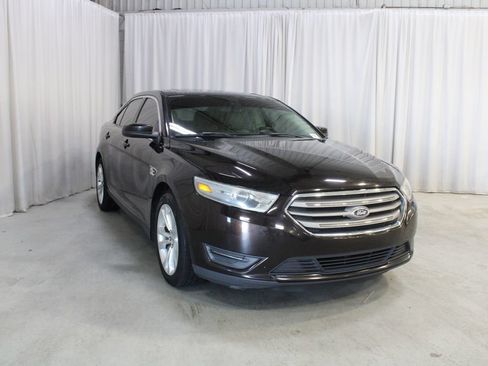 Used 2013 Ford Taurus SEL FWD image 34