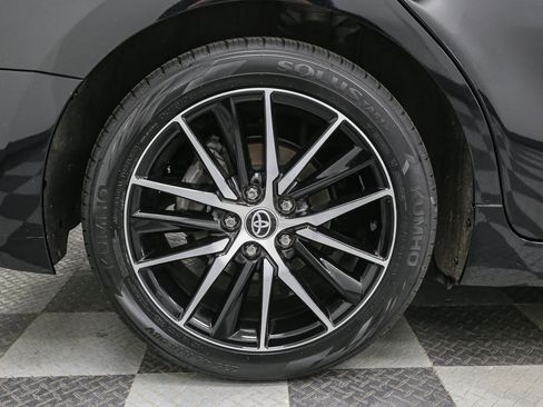 Used 2023 Toyota Camry SE image 17