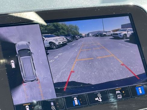 Used 2022 Chevrolet Equinox Premier FWD image 40