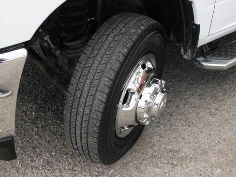 Used 2021 RAM 3500 Big Horn AWD/4WD image 44