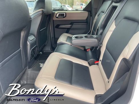 Used 2024 Ford Bronco Wildtrak image 11
