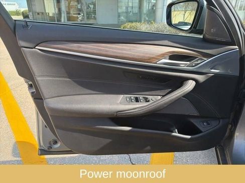 Used 2023 BMW 530i w/ Premium Package RWD image 15