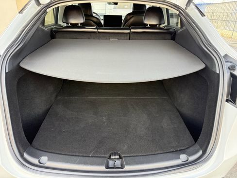 Used 2022 Tesla Model Y Performance image 23