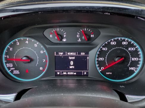 Used 2023 Chevrolet Traverse LS FWD image 17