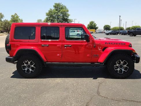 Used 2018 Jeep Wrangler Unlimited Sahara w/ Quick Order Package 24M Moab AWD/4WD image 5