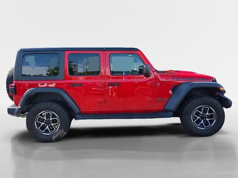 Used 2024 Jeep Wrangler Unlimited Rubicon w/ Technology Group image 3