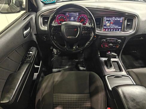 Used 2019 Dodge Charger R/T RWD image 4