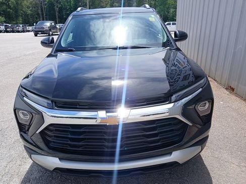 Used 2024 Chevrolet TrailBlazer LT w/ LT Cold Weather Package FWD image 7