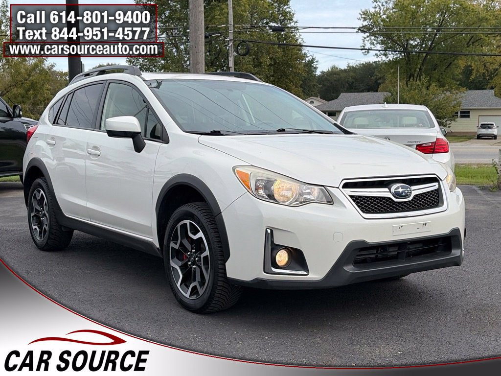 Used 2017 Subaru Crosstrek 2.0i Premium w/ Moonroof Package AWD/4WD image 3