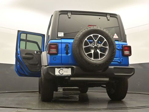 New 2025 Jeep Wrangler Sport S image 60