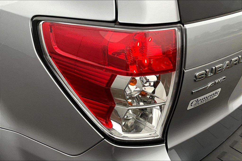 Used 2013 Subaru Forester 2.5X Premium w/ Popular Pkg 2 AWD/4WD image 23