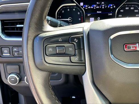 Used 2021 GMC Yukon SLT w/ SLT Premium Package image 24